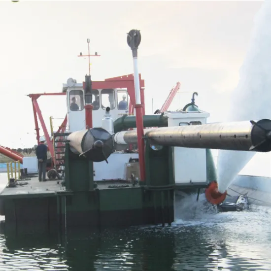 جرف شفط نهر 4000 متر مكعب مع رأس القاطع للميناء Desilting